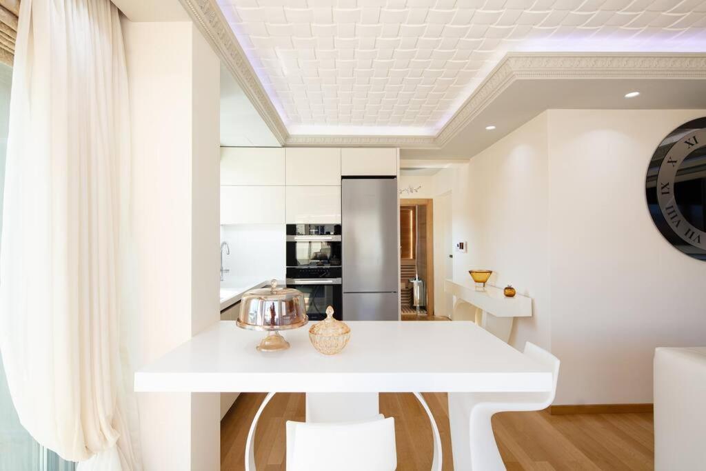 Ni President Suite, Demani President Suites Szitía Kültér fotó